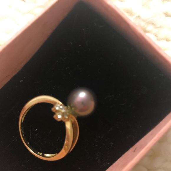 18k authentic Japan gold and akoya pearl ring, 4.5 size with 0.04k diamond. - Picture 1 of 4